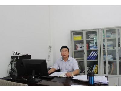 生产副总经理  罗永峰